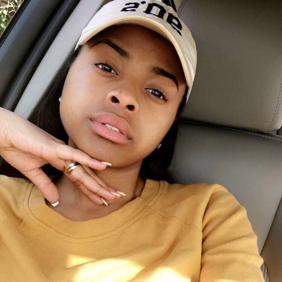 Meet your Posher, Qadirah - Picture 2 of 2